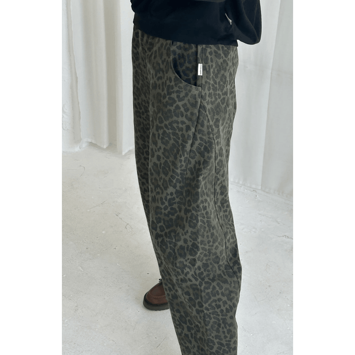 Le Bon Shoppe Arc Pants Bottoms Parts and Labour Hood River Oregon Clothing Store